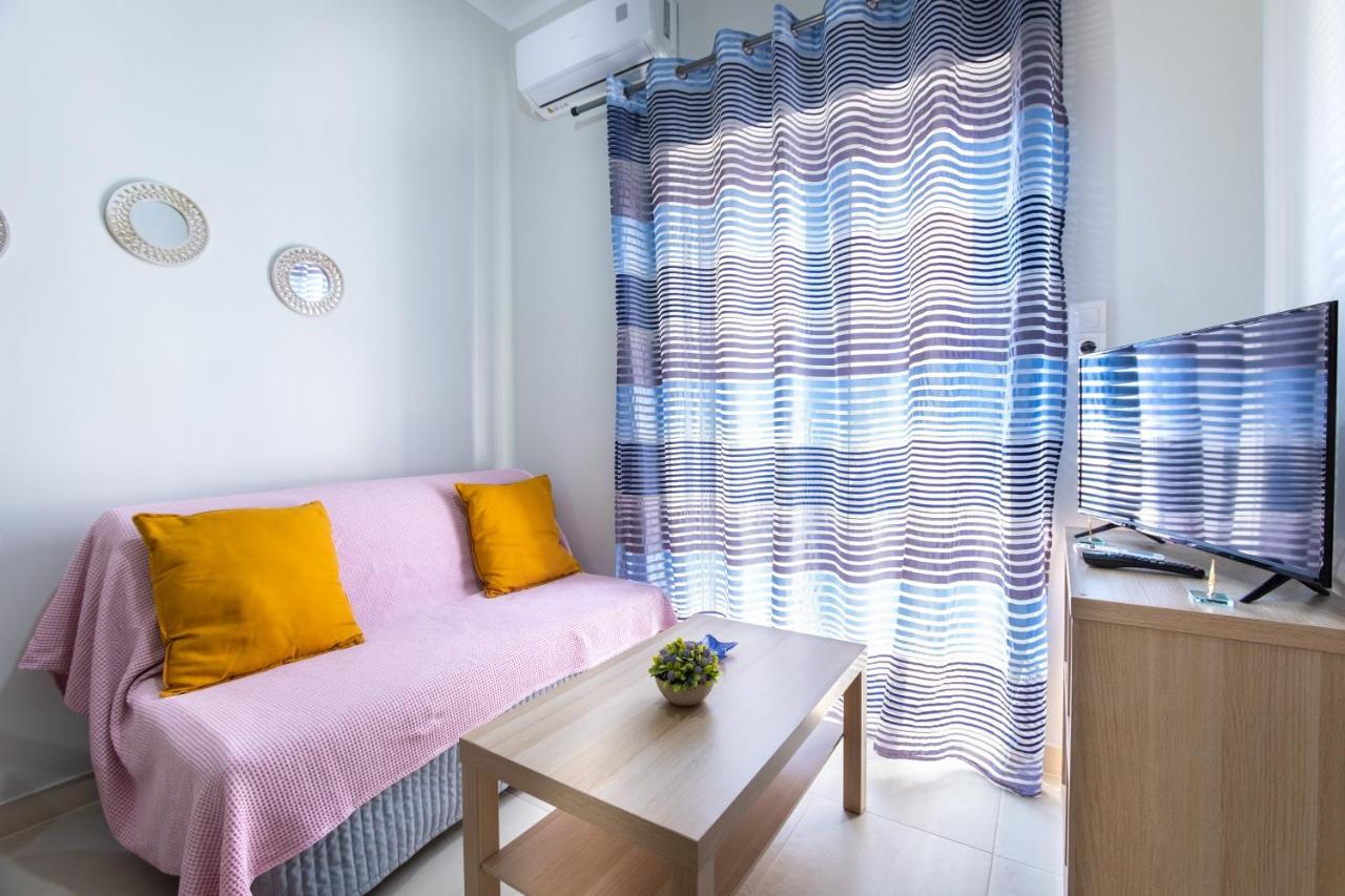 Urban Lifestyle Apartment In Piraeus Bagian luar foto